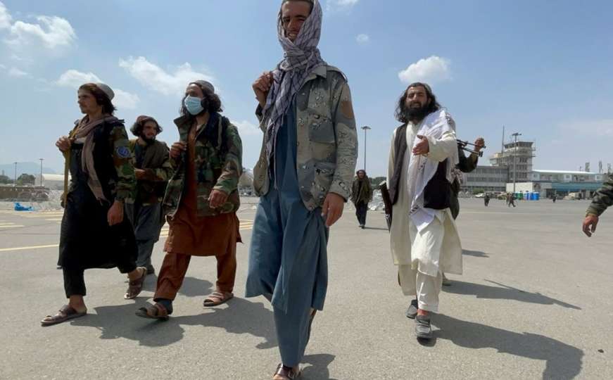 Vođa talibana traži da se riješe problemi ljudi koji žele napustiti Afganistan